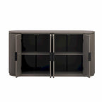 Armoire de rangement à portes rayées verticales avec poignées en métal, étagères réglables